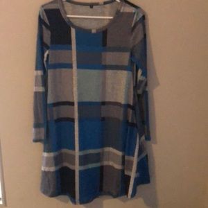 Tunic style dress with pockets
